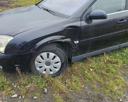 Черный Опель Сигнум, объемом двигателя 2.2 л и пробегом 370 тыс. км за 2000 $, фото 1 на Automoto.ua