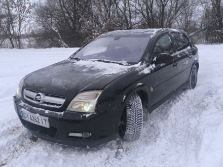 Черный Опель Сигнум, объемом двигателя 3 л и пробегом 301 тыс. км за 2200 $, фото 1 на Automoto.ua