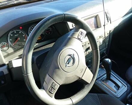 Красный Опель Сигнум, объемом двигателя 1.91 л и пробегом 178 тыс. км за 6500 $, фото 10 на Automoto.ua