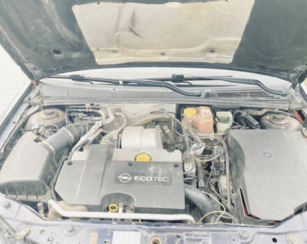 Опель Сигнум, объемом двигателя 2.2 л и пробегом 330 тыс. км за 5200 $, фото 3 на Automoto.ua