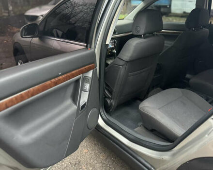 Серый Опель Сигнум, объемом двигателя 2.17 л и пробегом 360 тыс. км за 4250 $, фото 4 на Automoto.ua