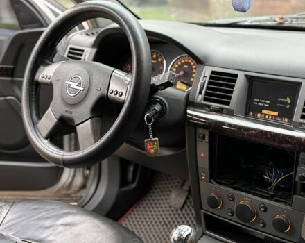 Серый Опель Сигнум, объемом двигателя 3 л и пробегом 300 тыс. км за 1450 $, фото 10 на Automoto.ua