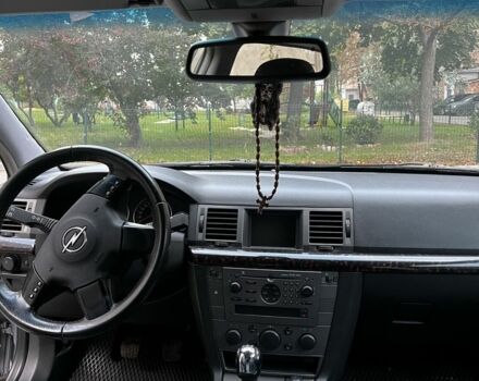 Сірий Опель Сігнум, об'ємом двигуна 0 л та пробігом 332 тис. км за 4318 $, фото 3 на Automoto.ua