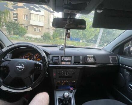 Серый Опель Сигнум, объемом двигателя 2.2 л и пробегом 380 тыс. км за 3700 $, фото 10 на Automoto.ua