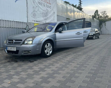 Серый Опель Сигнум, объемом двигателя 2.2 л и пробегом 342 тыс. км за 3500 $, фото 2 на Automoto.ua