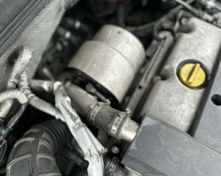 Серый Опель Сигнум, объемом двигателя 2.2 л и пробегом 360 тыс. км за 4250 $, фото 20 на Automoto.ua