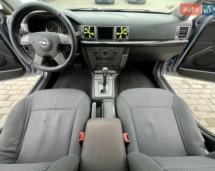 Сірий Опель Сігнум, об'ємом двигуна 2.2 л та пробігом 270 тис. км за 4200 $, фото 11 на Automoto.ua