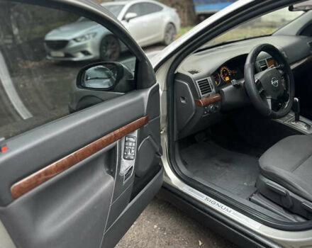 Серый Опель Сигнум, объемом двигателя 2.17 л и пробегом 360 тыс. км за 4250 $, фото 7 на Automoto.ua