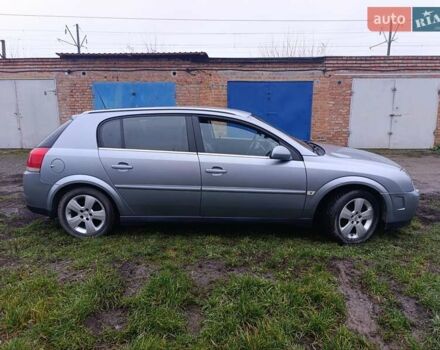 Серый Опель Сигнум, объемом двигателя 2.17 л и пробегом 326 тыс. км за 3600 $, фото 4 на Automoto.ua