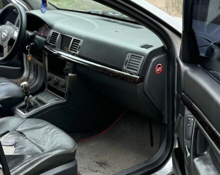 Серый Опель Сигнум, объемом двигателя 3 л и пробегом 300 тыс. км за 1450 $, фото 11 на Automoto.ua