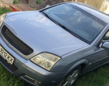 Серый Опель Сигнум, объемом двигателя 2.2 л и пробегом 400 тыс. км за 2600 $, фото 1 на Automoto.ua