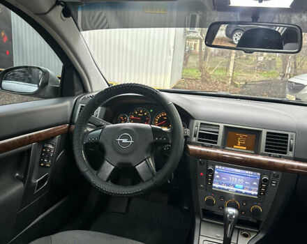 Серый Опель Сигнум, объемом двигателя 2.17 л и пробегом 360 тыс. км за 4250 $, фото 11 на Automoto.ua