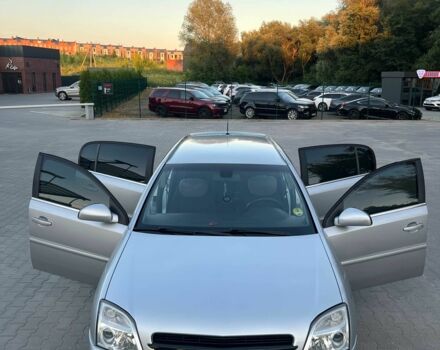 Серый Опель Сигнум, объемом двигателя 2.2 л и пробегом 200 тыс. км за 3800 $, фото 14 на Automoto.ua