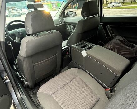 Серый Опель Сигнум, объемом двигателя 2.2 л и пробегом 125 тыс. км за 4999 $, фото 12 на Automoto.ua