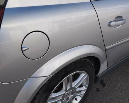 Серый Опель Сигнум, объемом двигателя 2.17 л и пробегом 342 тыс. км за 3000 $, фото 14 на Automoto.ua