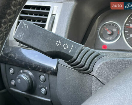 Серый Опель Сигнум, объемом двигателя 2.17 л и пробегом 294 тыс. км за 3790 $, фото 20 на Automoto.ua