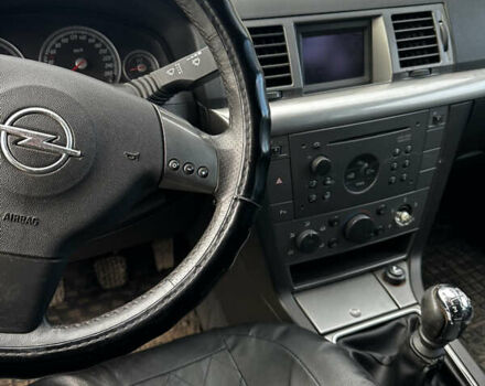 Серый Опель Сигнум, объемом двигателя 2.2 л и пробегом 270 тыс. км за 3500 $, фото 7 на Automoto.ua