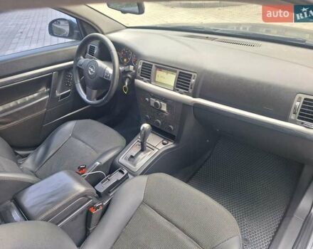 Серый Опель Сигнум, объемом двигателя 1.9 л и пробегом 274 тыс. км за 5450 $, фото 20 на Automoto.ua