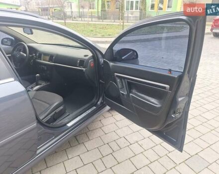 Серый Опель Сигнум, объемом двигателя 1.9 л и пробегом 274 тыс. км за 5450 $, фото 23 на Automoto.ua