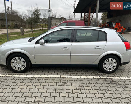 Серый Опель Сигнум, объемом двигателя 1.91 л и пробегом 318 тыс. км за 4500 $, фото 4 на Automoto.ua