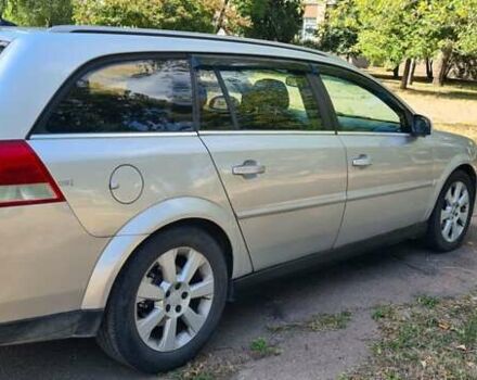 Серый Опель Сигнум, объемом двигателя 3 л и пробегом 327 тыс. км за 4700 $, фото 2 на Automoto.ua