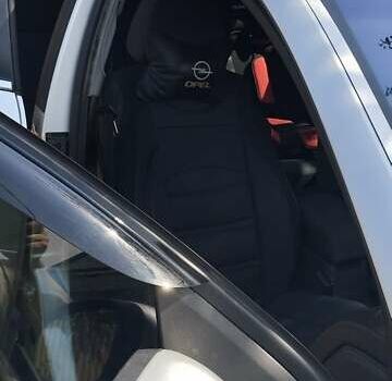 Серый Опель Сигнум, объемом двигателя 1.91 л и пробегом 300 тыс. км за 6250 $, фото 28 на Automoto.ua