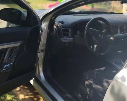 Серый Опель Сигнум, объемом двигателя 1.91 л и пробегом 300 тыс. км за 6250 $, фото 4 на Automoto.ua