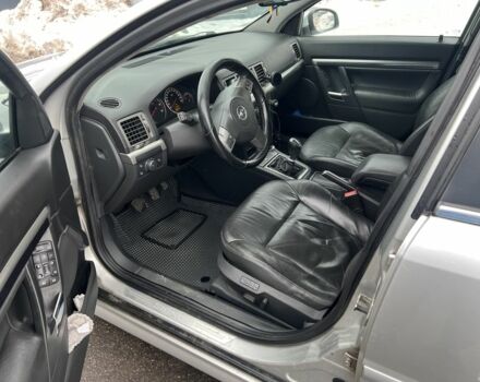 Серый Опель Сигнум, объемом двигателя 1.9 л и пробегом 395 тыс. км за 5000 $, фото 7 на Automoto.ua