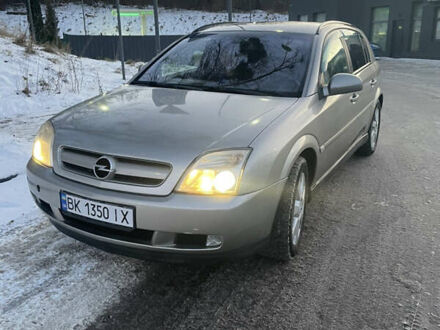 Серый Опель Сигнум, объемом двигателя 2.2 л и пробегом 240 тыс. км за 3700 $, фото 1 на Automoto.ua