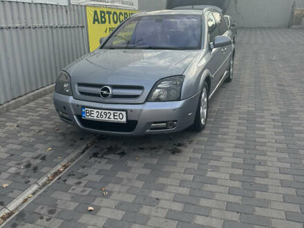 Серый Опель Сигнум, объемом двигателя 2.2 л и пробегом 342 тыс. км за 3500 $, фото 1 на Automoto.ua