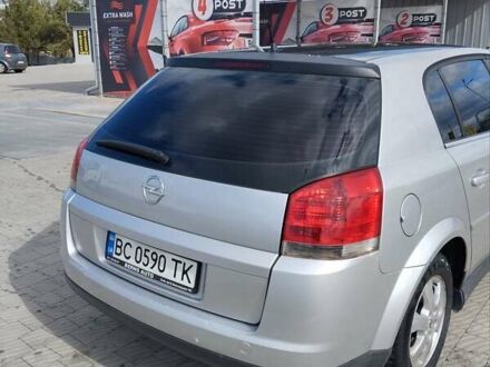 Серый Опель Сигнум, объемом двигателя 2.2 л и пробегом 228 тыс. км за 3200 $, фото 1 на Automoto.ua