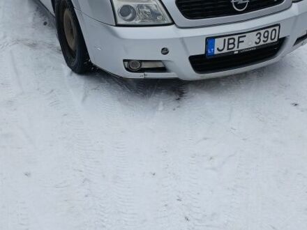 Серый Опель Сигнум, объемом двигателя 2 л и пробегом 377 тыс. км за 2000 $, фото 1 на Automoto.ua