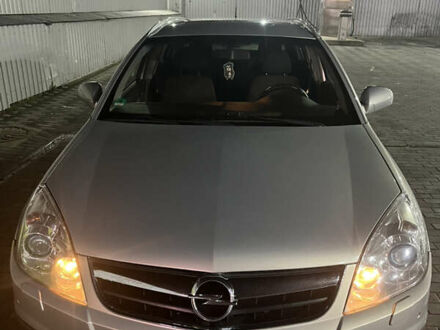 Серый Опель Сигнум, объемом двигателя 2.2 л и пробегом 251 тыс. км за 4700 $, фото 1 на Automoto.ua