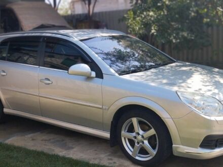 Серый Опель Сигнум, объемом двигателя 2 л и пробегом 300 тыс. км за 6500 $, фото 1 на Automoto.ua