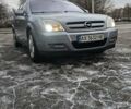 Синий Опель Сигнум, объемом двигателя 2.2 л и пробегом 298 тыс. км за 4350 $, фото 2 на Automoto.ua