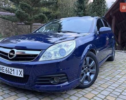 Синий Опель Сигнум, объемом двигателя 2.96 л и пробегом 246 тыс. км за 5500 $, фото 4 на Automoto.ua