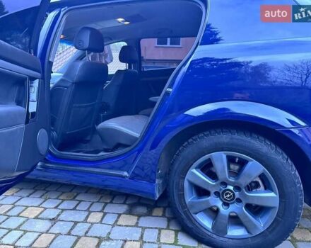 Синий Опель Сигнум, объемом двигателя 2.96 л и пробегом 246 тыс. км за 5500 $, фото 16 на Automoto.ua