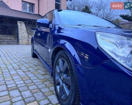 Синий Опель Сигнум, объемом двигателя 2.96 л и пробегом 246 тыс. км за 5500 $, фото 6 на Automoto.ua