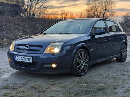 Синий Опель Сигнум, объемом двигателя 2.2 л и пробегом 180 тыс. км за 1999 $, фото 1 на Automoto.ua