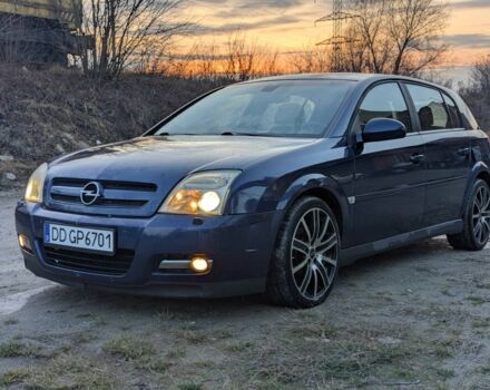 Синий Опель Сигнум, объемом двигателя 2.2 л и пробегом 180 тыс. км за 1999 $, фото 1 на Automoto.ua