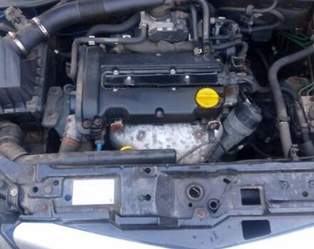 Черный Опель Тигра, объемом двигателя 1.4 л и пробегом 164 тыс. км за 5000 $, фото 5 на Automoto.ua