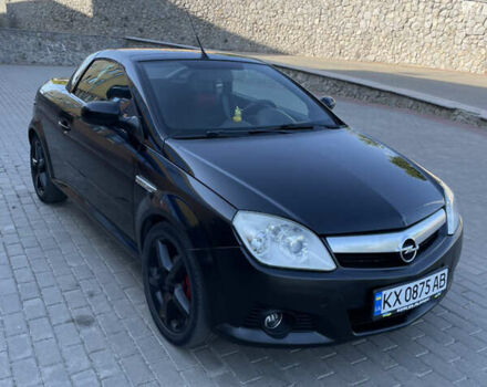 Чорний Опель Тігра, об'ємом двигуна 1.25 л та пробігом 180 тис. км за 3900 $, фото 13 на Automoto.ua