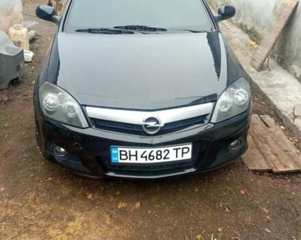 Черный Опель Тигра, объемом двигателя 1.4 л и пробегом 164 тыс. км за 5000 $, фото 1 на Automoto.ua