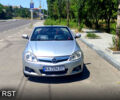 Серый Опель Тигра, объемом двигателя 1.4 л и пробегом 200 тыс. км за 6500 $, фото 1 на Automoto.ua