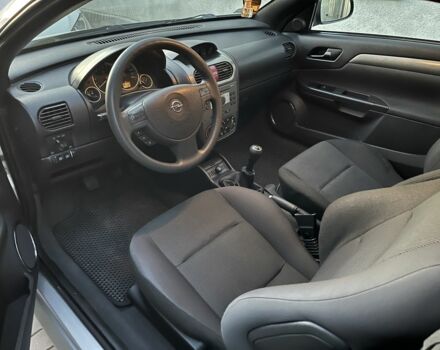 Опель Тигра 2004 в Ковель на Automoto.ua Серый Опель Тигра, объемом двигателя 1.4 л и пробегом 185 тыс. км за 3550 $, фото 5 на Automoto.ua