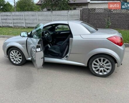 Серый Опель Тигра, объемом двигателя 1.3 л и пробегом 162 тыс. км за 4000 $, фото 3 на Automoto.ua