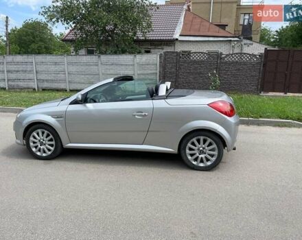 Серый Опель Тигра, объемом двигателя 1.3 л и пробегом 162 тыс. км за 4000 $, фото 19 на Automoto.ua