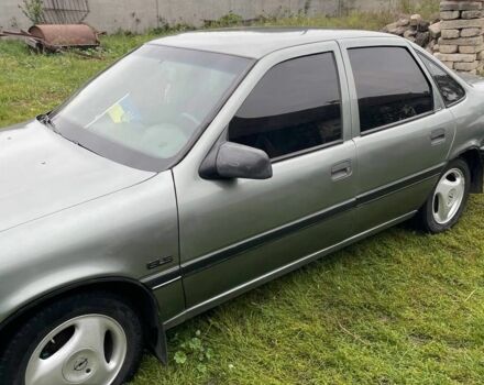 Сірий Опель Тігра, об'ємом двигуна 1.6 л та пробігом 326 тис. км за 1500 $, фото 1 на Automoto.ua