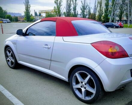 Серый Опель Тигра, объемом двигателя 1.3 л и пробегом 155 тыс. км за 5555 $, фото 1 на Automoto.ua