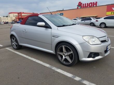 Опель Тигра 2008 в Киеве на Automoto.ua Серый Опель Тигра, объемом двигателя 0 л и пробегом 155 тыс. км за 5225 $, фото 1 на Automoto.ua